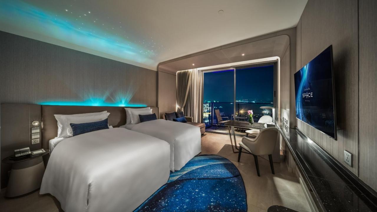 Grande Centre Point Space Pattaya Zewnętrze zdjęcie