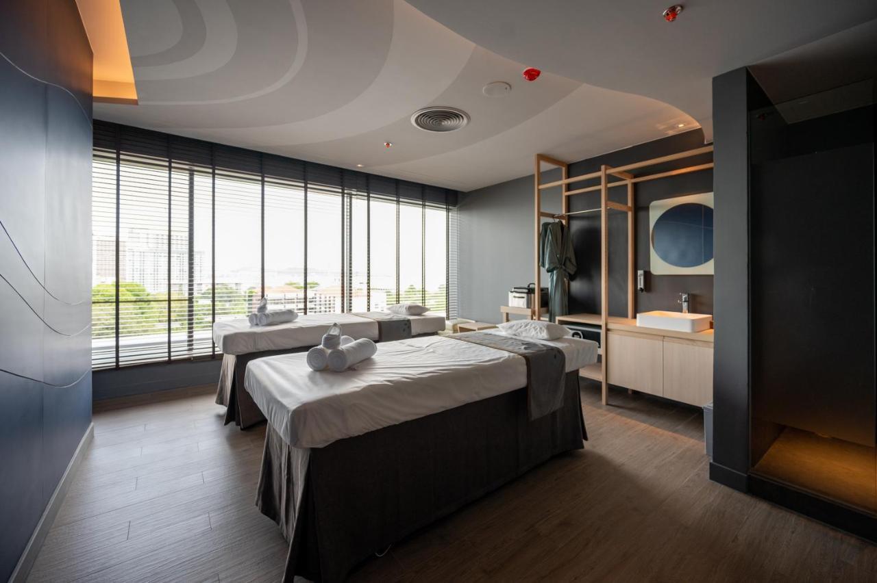 Grande Centre Point Space Pattaya Zewnętrze zdjęcie A treatment room at the spa