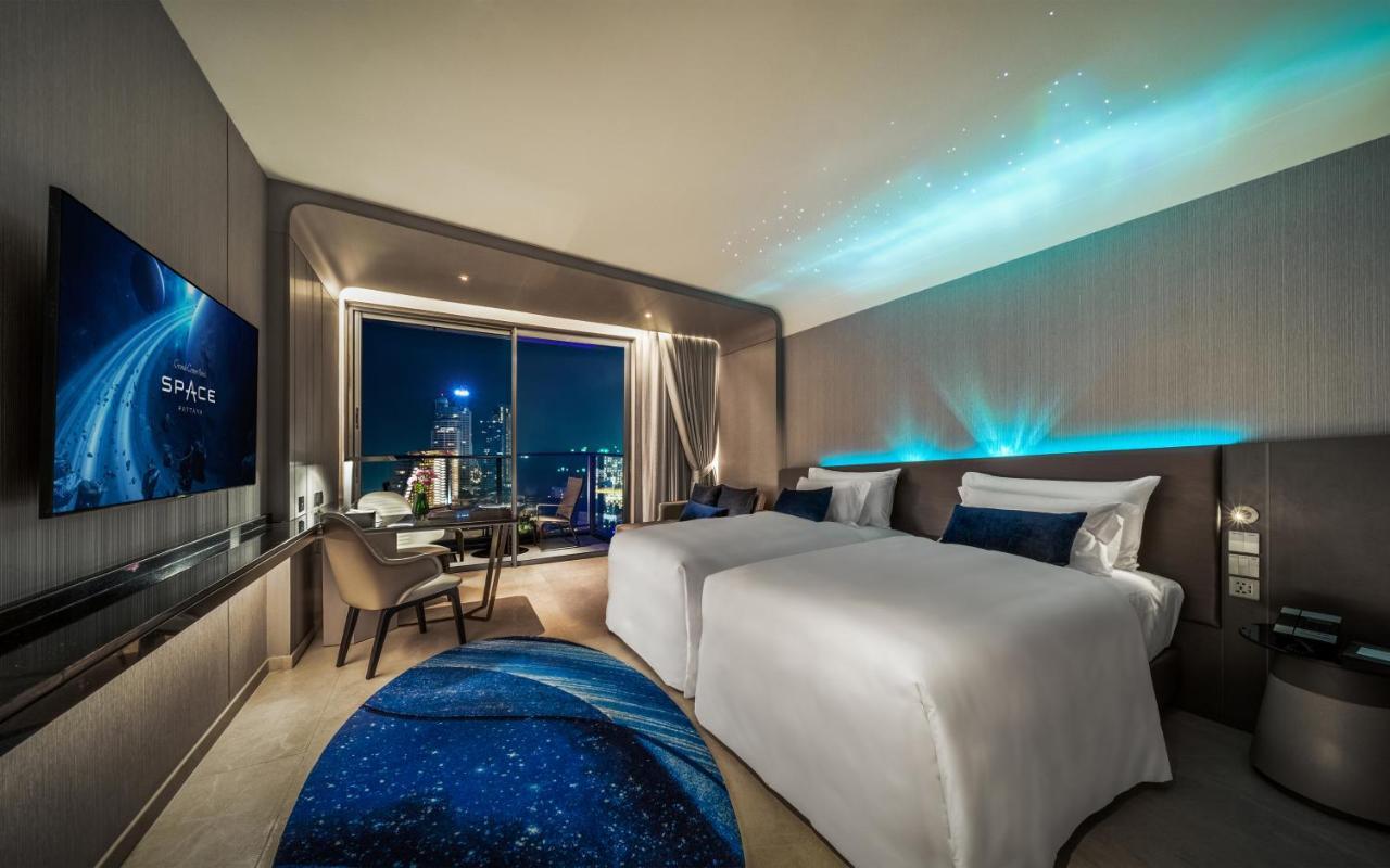 Grande Centre Point Space Pattaya Zewnętrze zdjęcie
